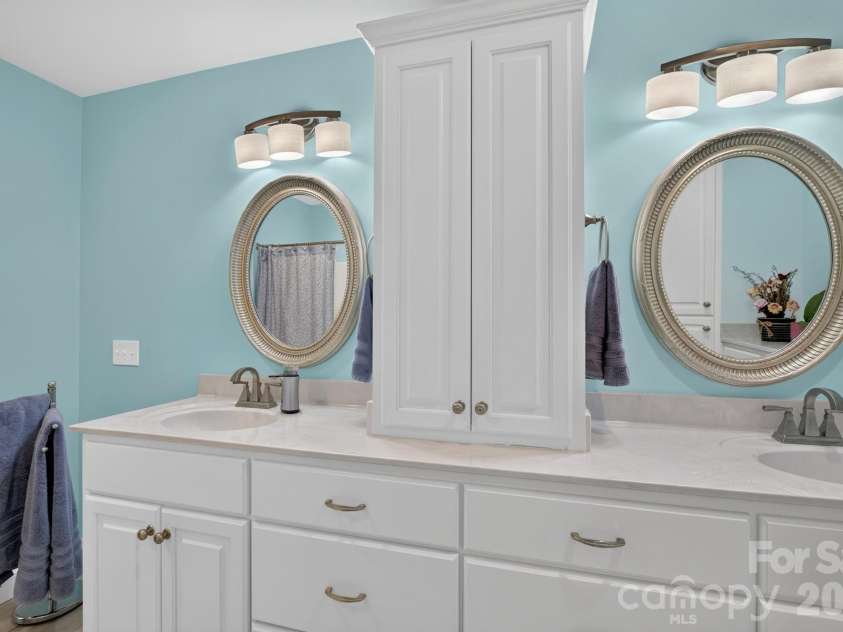100 Rivercliff Drive, Hudson, NC 28638.  MLS# CAR4403098, YatesRealty ID 48936. 