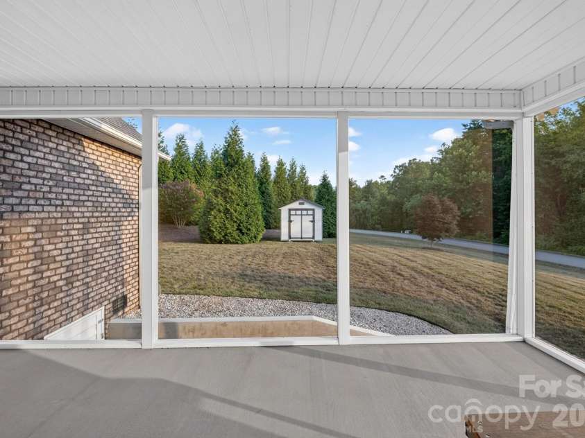 100 Rivercliff Drive, Hudson, NC 28638.  MLS# CAR4403098, YatesRealty ID 48936. 