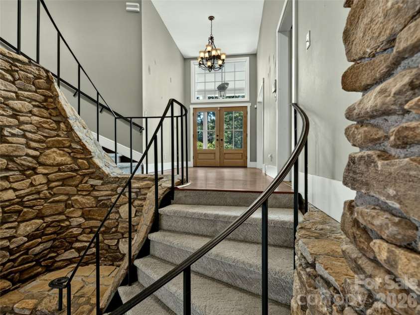 73 Redwood Street, Brevard, NC 28712.  MLS# CAR4420611, YatesRealty ID 48938. 