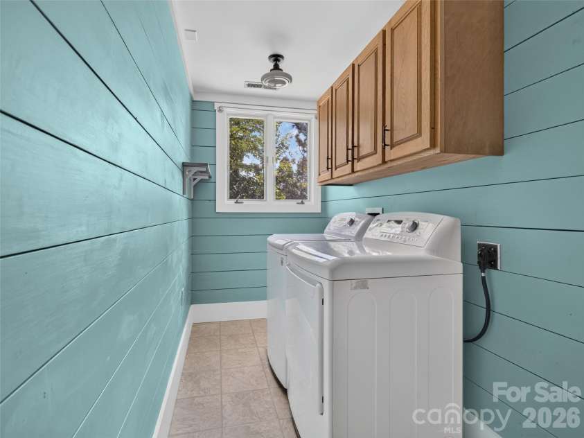73 Redwood Street, Brevard, NC 28712.  MLS# CAR4420611, YatesRealty ID 48938. 