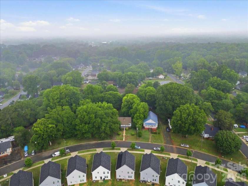 8512 Colgate Circle, Charlotte, NC 28214.  MLS# CAR4421835, YatesRealty ID 48942. 