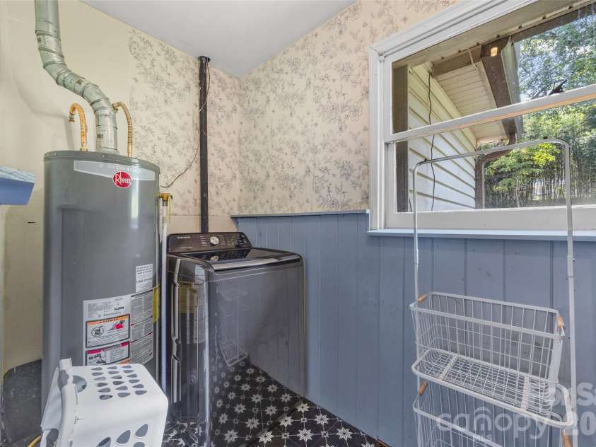 2435 Lewiston Drive, Gastonia, NC 28054.  MLS# CAR4420710, YatesRealty ID 48943. Laundry Utility Room