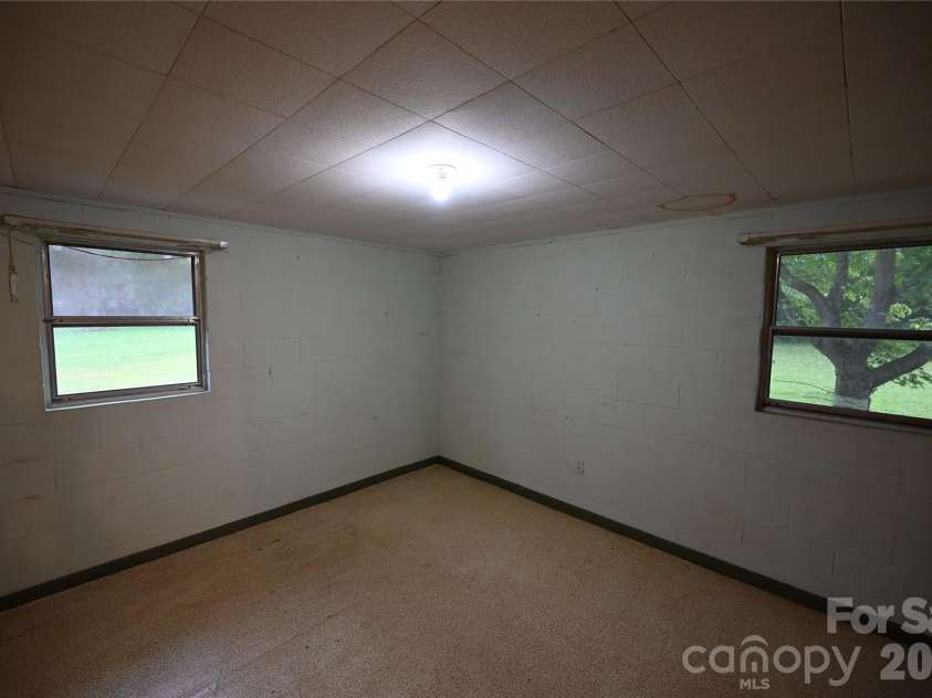 105 Owens Avenue, Drexel, NC 28690.  MLS# CAR4420529, YatesRealty ID 48945. 2nd LQ Bedroom