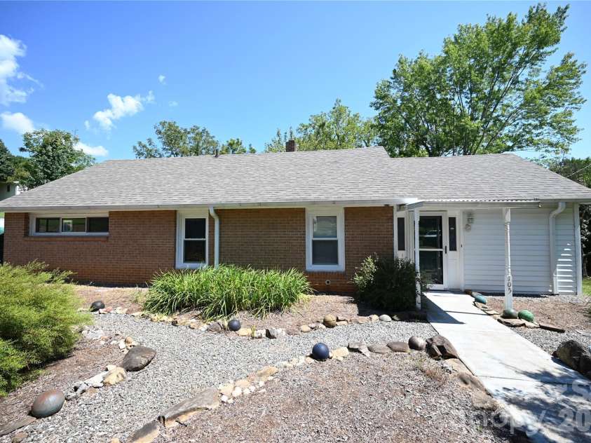 105 Owens Avenue, Drexel, NC 28690.  MLS# CAR4420529, YatesRealty ID 48945. 