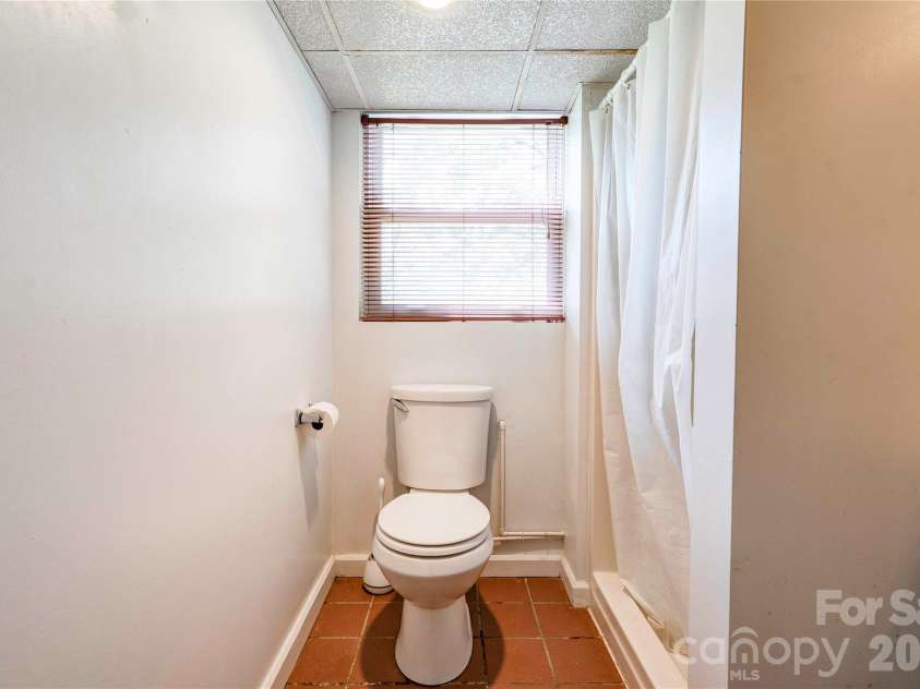 109 Delmar Road, Shelby, NC 28152.  MLS# CAR4421602, YatesRealty ID 48947. Basement Full Bathroom