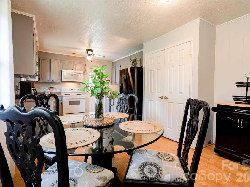 109 Delmar Road, Shelby, NC 28152.  MLS# CAR4421602, YatesRealty ID 48947. Dining