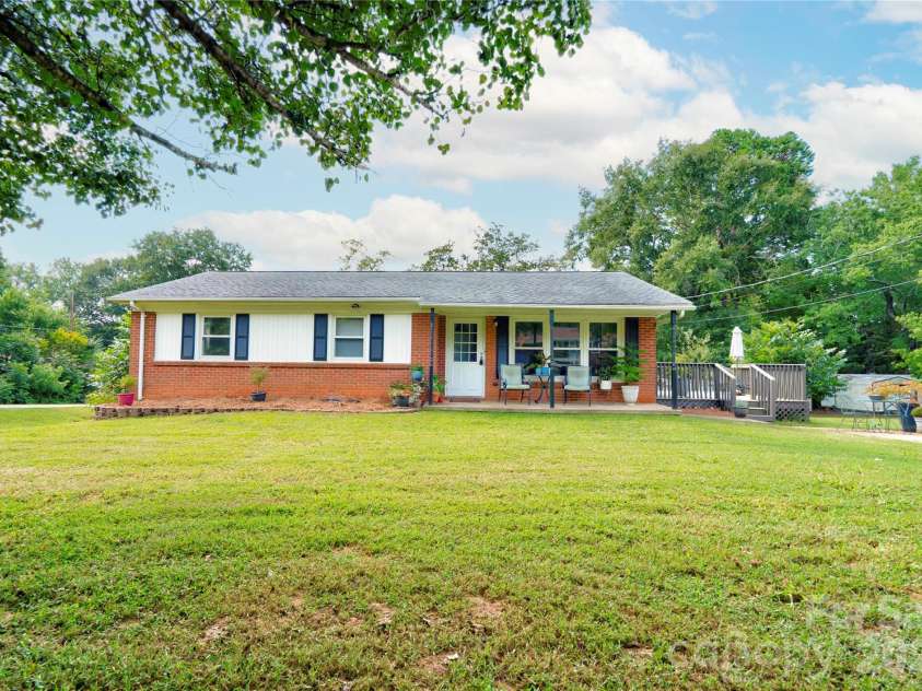 109 Delmar Road, Shelby, NC 28152.  MLS# CAR4421602, YatesRealty ID 48947. Front