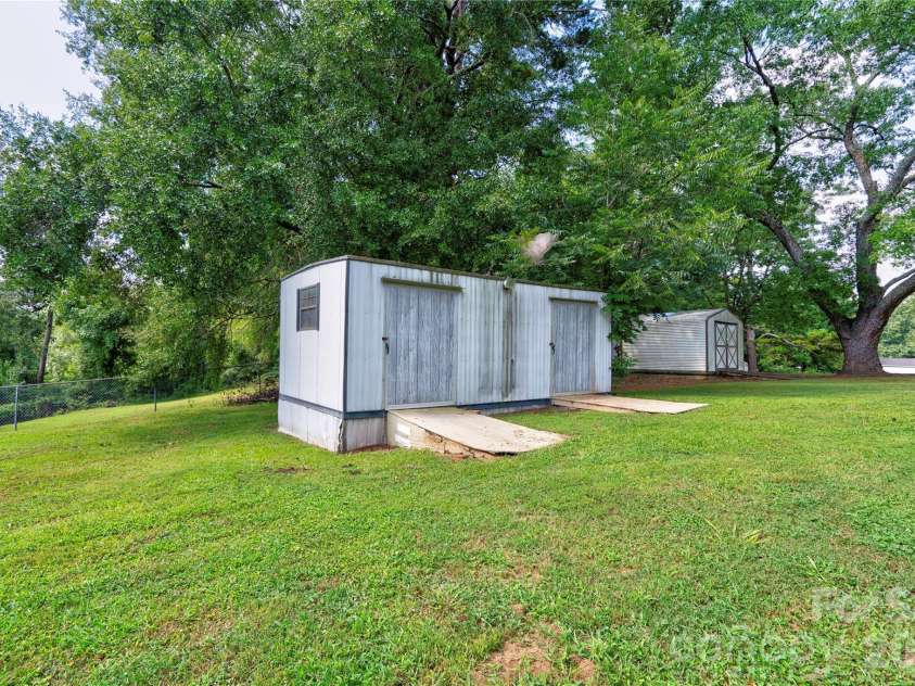 109 Delmar Road, Shelby, NC 28152.  MLS# CAR4421602, YatesRealty ID 48947. Storage Buildings