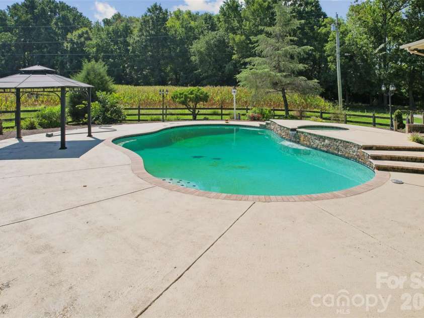 5606 Lander Benton Road, Monroe, NC 28110.  MLS# CAR4421749, YatesRealty ID 48948. 
