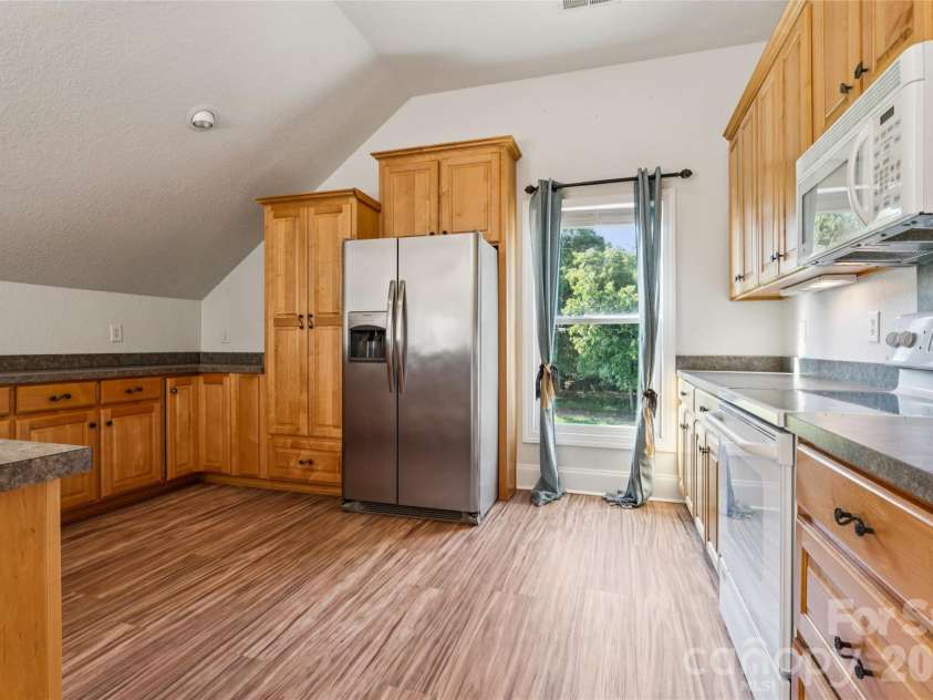 5606 Lander Benton Road, Monroe, NC 28110.  MLS# CAR4421749, YatesRealty ID 48948. 