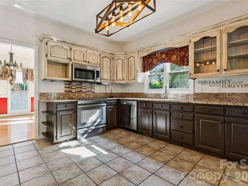 5606 Lander Benton Road, Monroe, NC 28110.  MLS# CAR4421749, YatesRealty ID 48948. 