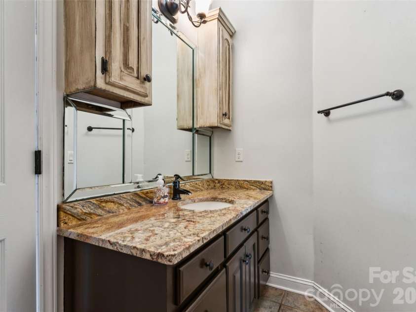 5606 Lander Benton Road, Monroe, NC 28110.  MLS# CAR4421749, YatesRealty ID 48948. 