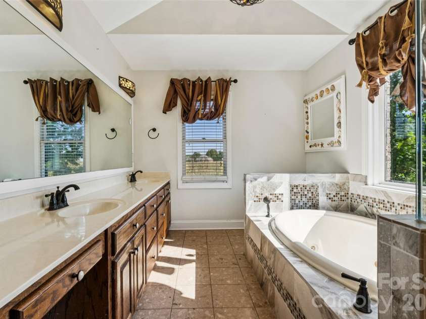 5606 Lander Benton Road, Monroe, NC 28110.  MLS# CAR4421749, YatesRealty ID 48948. 