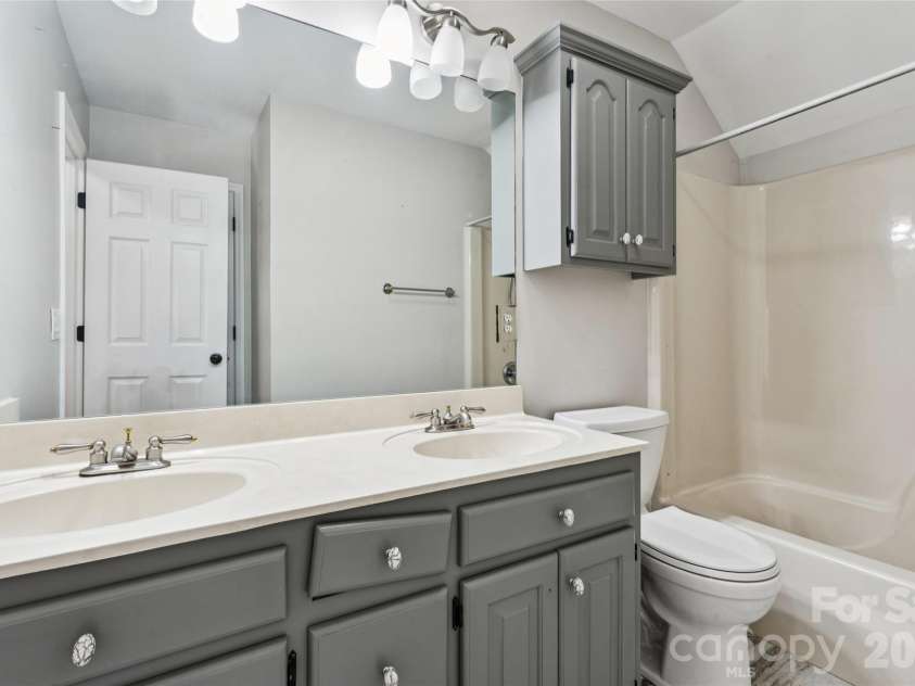 5606 Lander Benton Road, Monroe, NC 28110.  MLS# CAR4421749, YatesRealty ID 48948. 