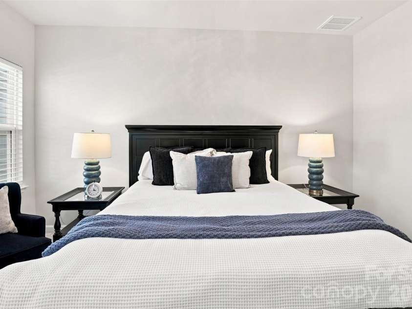 2586 Grantham Place Drive, Fort Mill, SC 29715.  MLS# CAR4419545, YatesRealty ID 48949. 
