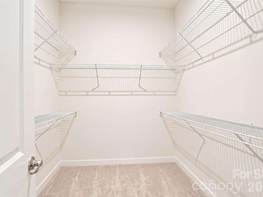2586 Grantham Place Drive, Fort Mill, SC 29715.  MLS# CAR4419545, YatesRealty ID 48949. 