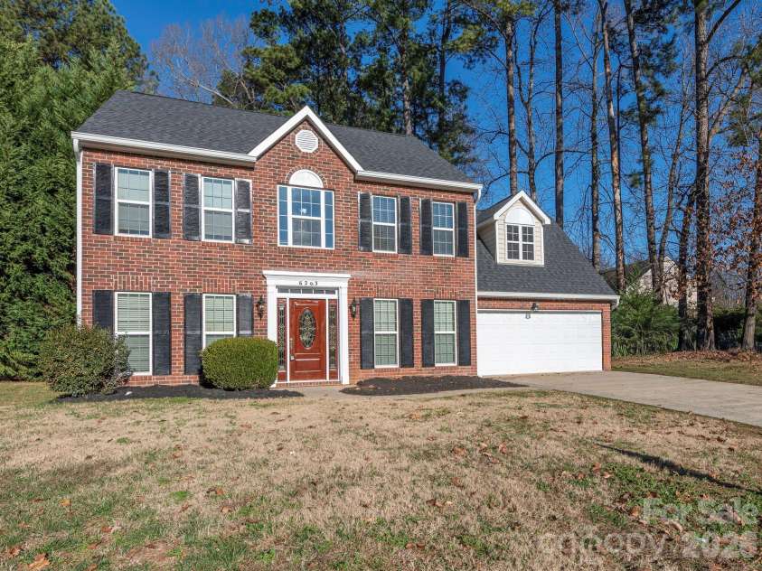 6203 Forest Pond Drive, Charlotte, NC 28262.  MLS# CAR4336425, YatesRealty ID 4895. 