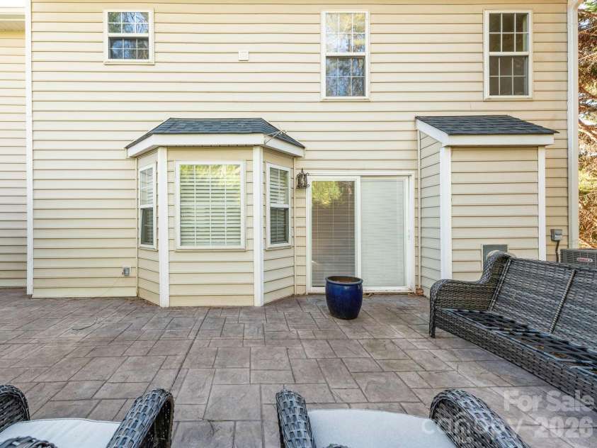 6203 Forest Pond Drive, Charlotte, NC 28262.  MLS# CAR4336425, YatesRealty ID 4895. 