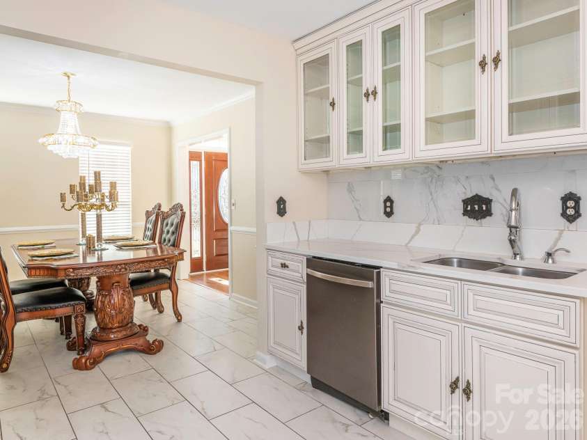6203 Forest Pond Drive, Charlotte, NC 28262.  MLS# CAR4336425, YatesRealty ID 4895. 