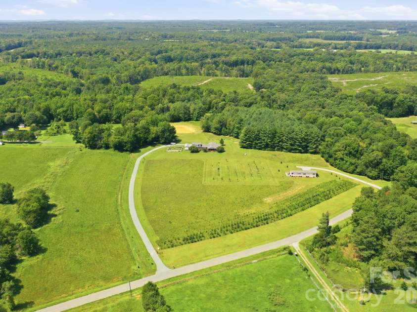 670 & 552 Whitley Road, Siler City, NC 27344.  MLS# CAR4421860, YatesRealty ID 48951. 