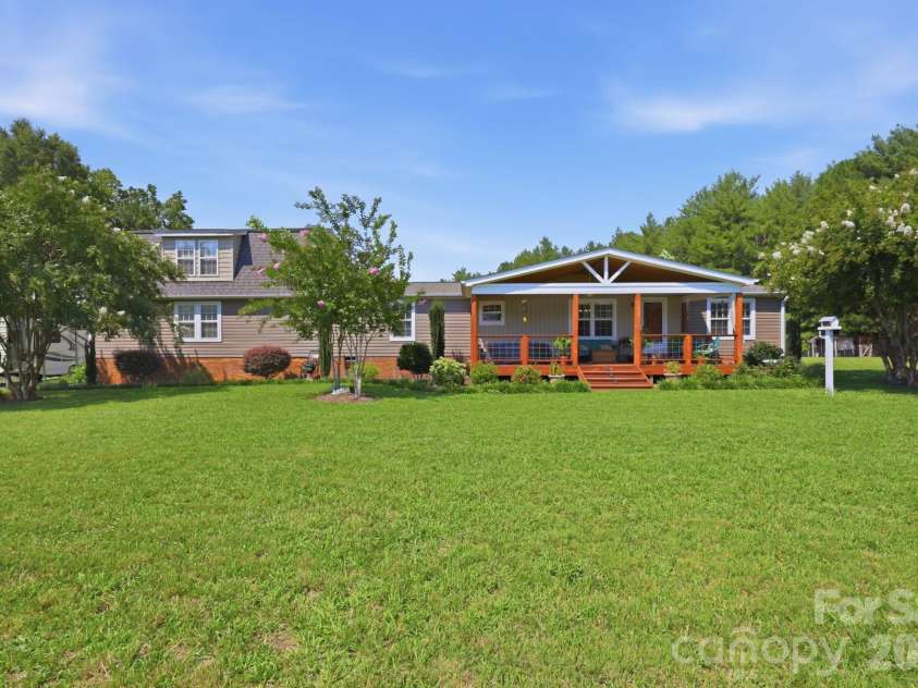 670 & 552 Whitley Road, Siler City, NC 27344.  MLS# CAR4421860, YatesRealty ID 48951. 