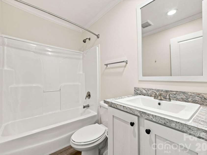 670 & 552 Whitley Road, Siler City, NC 27344.  MLS# CAR4421860, YatesRealty ID 48951. 