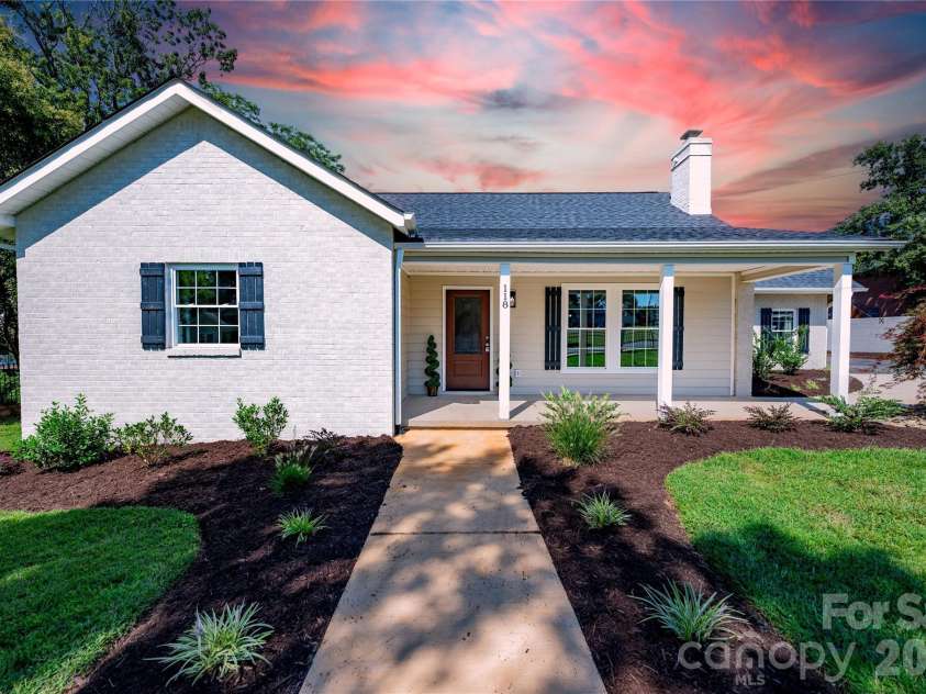 118 Alexander Street, Forest City, NC 28043.  MLS# CAR4419932, YatesRealty ID 48953. 