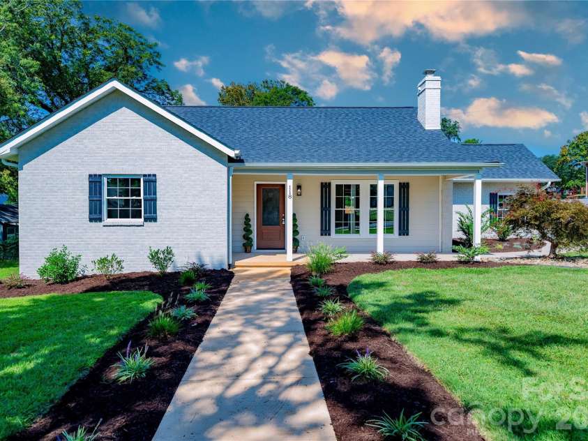 118 Alexander Street, Forest City, NC 28043.  MLS# CAR4419932, YatesRealty ID 48953. 