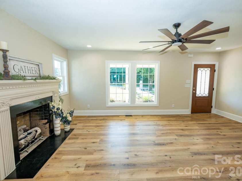 118 Alexander Street, Forest City, NC 28043.  MLS# CAR4419932, YatesRealty ID 48953. 