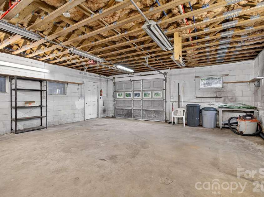 1371 Jackson Loop Road, Flat Rock, NC 28731.  MLS# CAR4420119, YatesRealty ID 48956. 