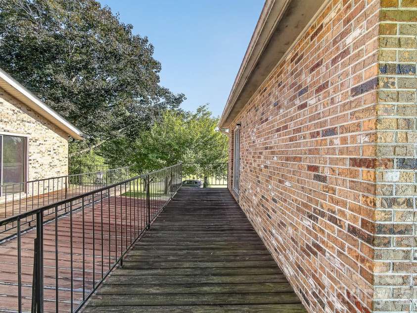 1371 Jackson Loop Road, Flat Rock, NC 28731.  MLS# CAR4420119, YatesRealty ID 48956. 