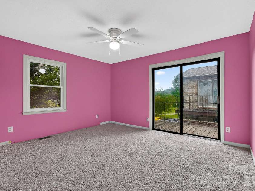 1371 Jackson Loop Road, Flat Rock, NC 28731.  MLS# CAR4420119, YatesRealty ID 48956. 