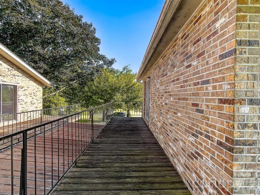 1371 Jackson Loop Road, Flat Rock, NC 28731.  MLS# CAR4420119, YatesRealty ID 48956. 