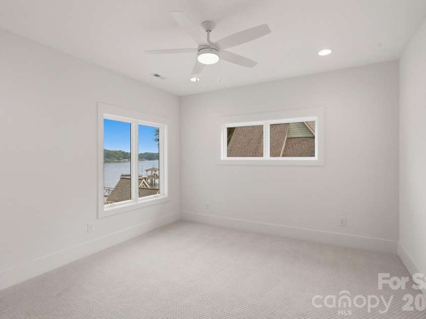 3904 Channel Pointe Lane, Denver, NC 28037.  MLS# CAR4418234, YatesRealty ID 48957. 