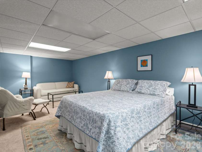 110 Aurora Drive, Asheville, NC 28805.  MLS# CAR4418435, YatesRealty ID 48958. Ample space in the lower level