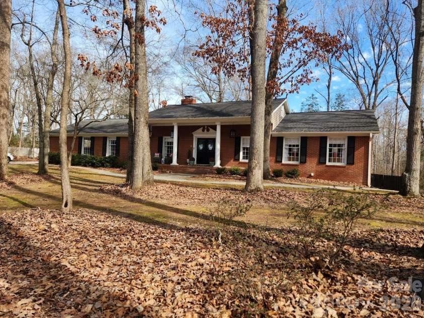 1414 Clark Place, Lancaster, SC 29720.  MLS# CAR4421006, YatesRealty ID 48959. 