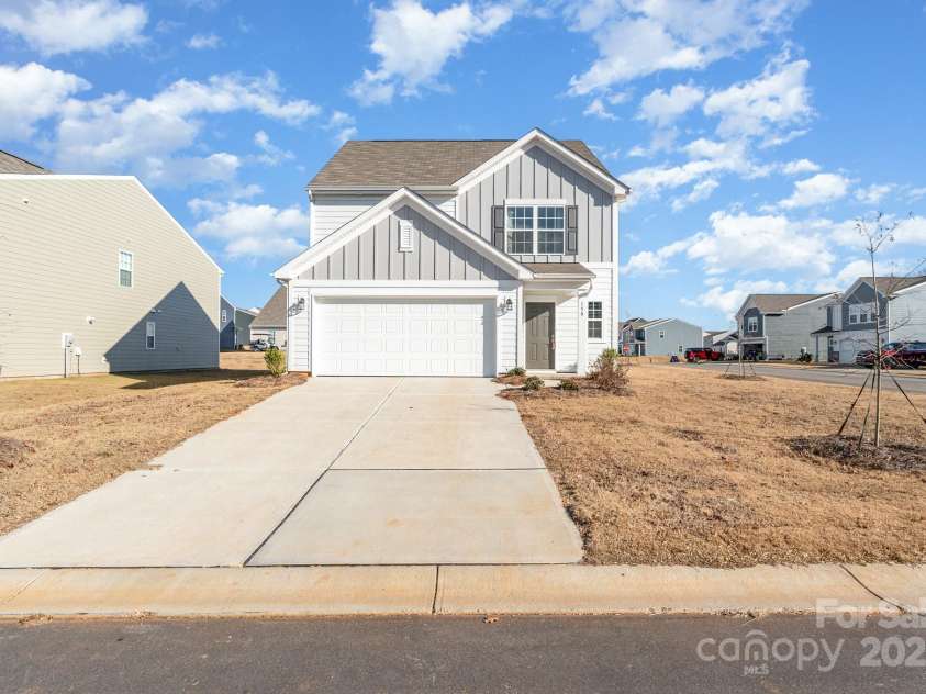 150 Mountain Bridge Way, Statesville, NC 28625.  MLS# CAR4330213, YatesRealty ID 4896. The front of the home