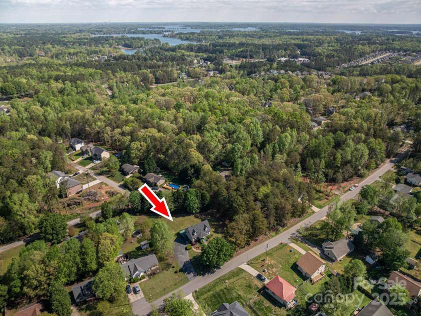 7553 Katherine Drive, Denver, NC 28037.  MLS# CAR4239745, YatesRealty ID 4896. 