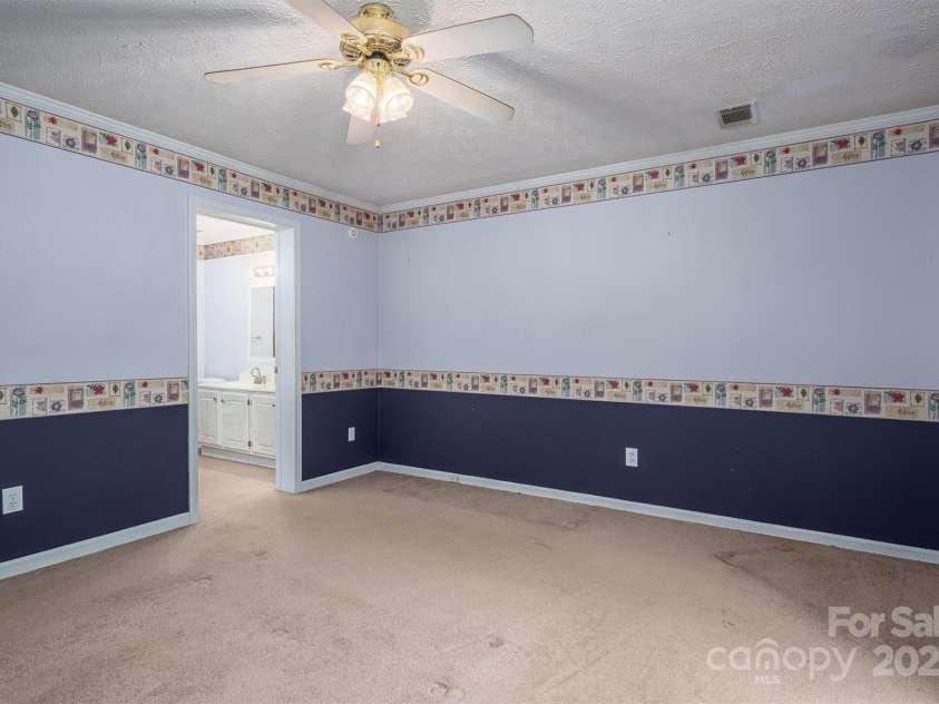 7553 Katherine Drive, Denver, NC 28037.  MLS# CAR4239745, YatesRealty ID 4896. 