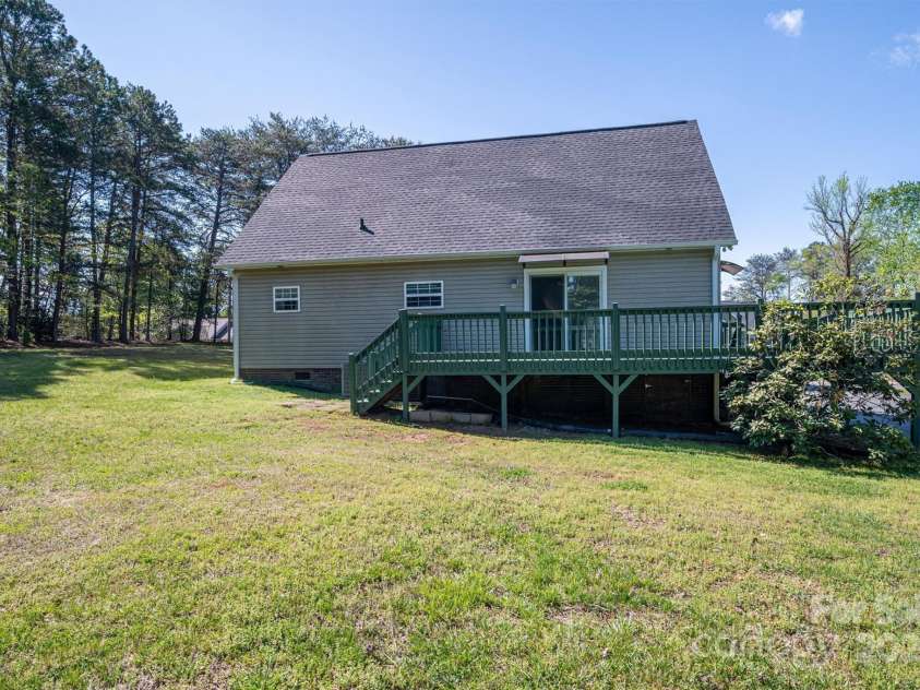 7553 Katherine Drive, Denver, NC 28037.  MLS# CAR4239745, YatesRealty ID 4896. 