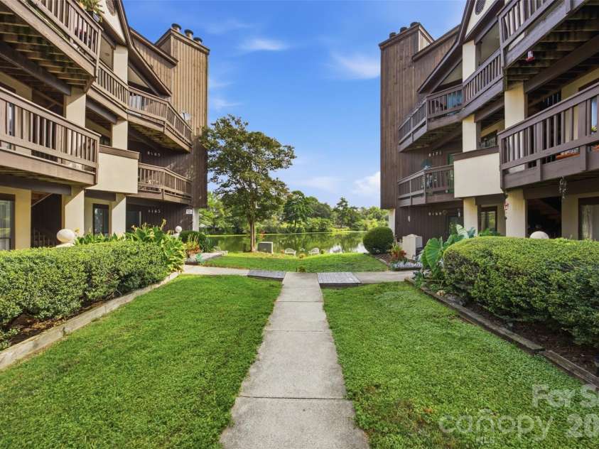 8157 Cedar Glen Drive, Charlotte, NC 28212.  MLS# CAR4421778, YatesRealty ID 48960. 