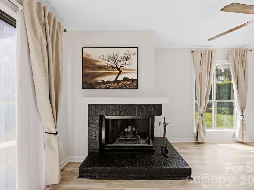 8157 Cedar Glen Drive, Charlotte, NC 28212.  MLS# CAR4421778, YatesRealty ID 48960. 