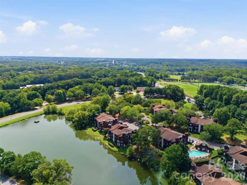 8157 Cedar Glen Drive, Charlotte, NC 28212.  MLS# CAR4421778, YatesRealty ID 48960. 