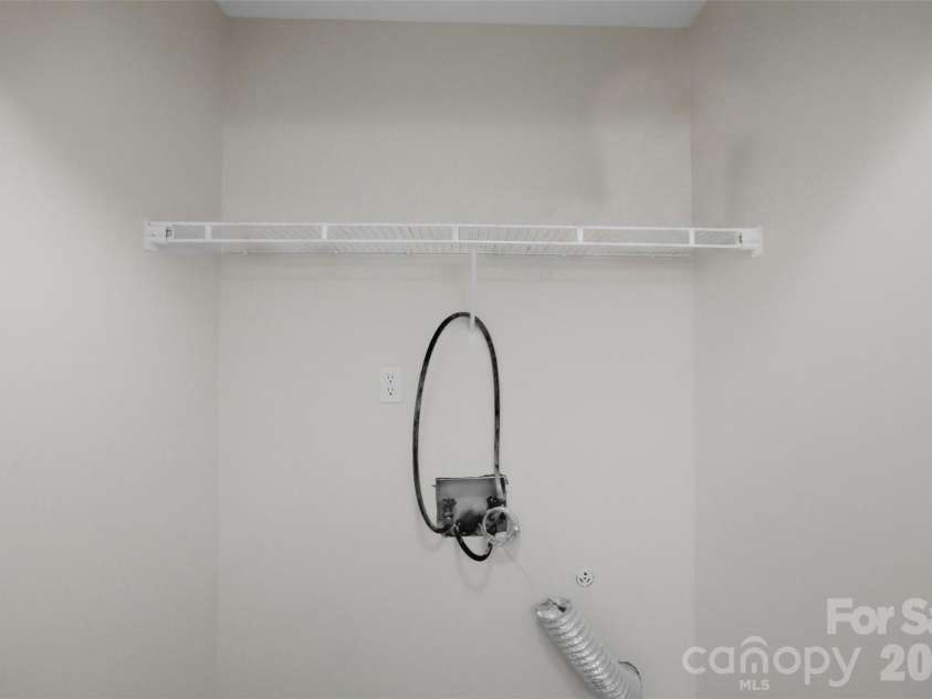 8157 Cedar Glen Drive, Charlotte, NC 28212.  MLS# CAR4421778, YatesRealty ID 48960. Laundry room