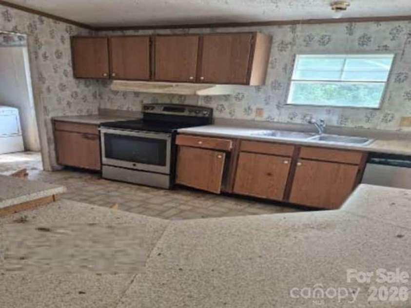 4831 Broken Pine Lane, Granite Falls, NC 28630.  MLS# CAR4421873, YatesRealty ID 48963. 