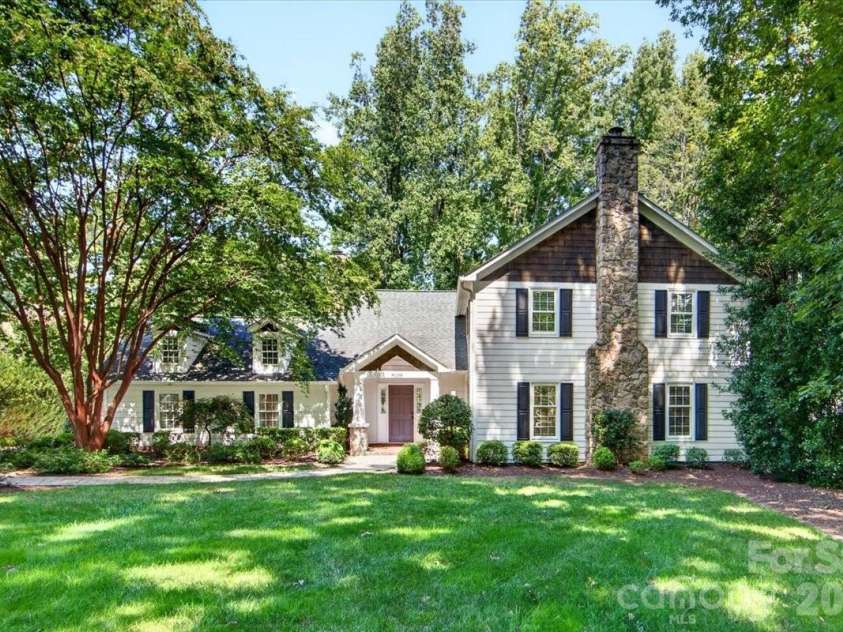 6138 Saint John Lane, Charlotte, NC 28210.  MLS# CAR4420688, YatesRealty ID 48964. Front of Home