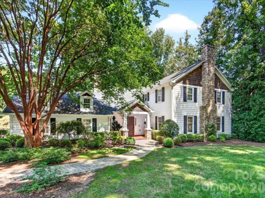 6138 Saint John Lane, Charlotte, NC 28210.  MLS# CAR4420688, YatesRealty ID 48964. Front of Home