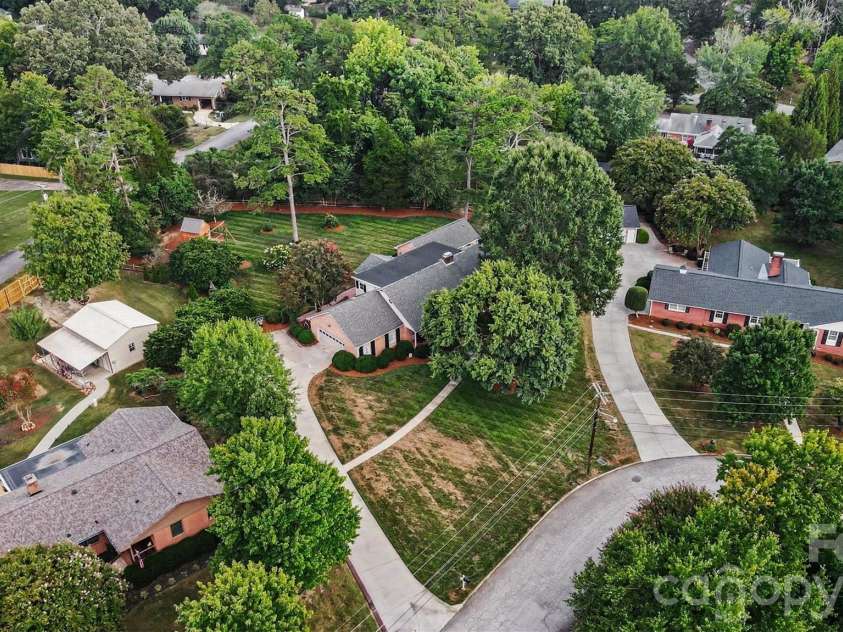 207 Richmond Road, Salisbury, NC 28144.  MLS# CAR4421111, YatesRealty ID 48965. 