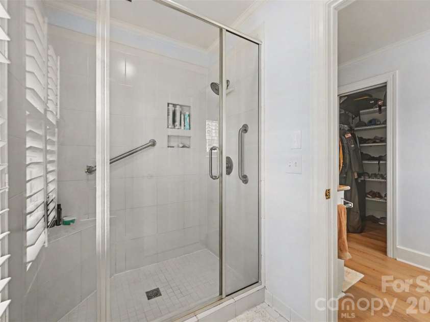 207 Richmond Road, Salisbury, NC 28144.  MLS# CAR4421111, YatesRealty ID 48965. Primary Bath