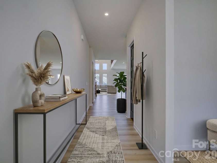 17910 Wilbanks Drive, Charlotte, NC 28278.  MLS# CAR4412553, YatesRealty ID 48967. 